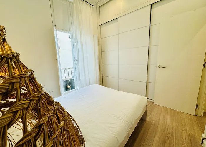 Mana Keep Calm Feel The Light And Shine Apartamento Cádis